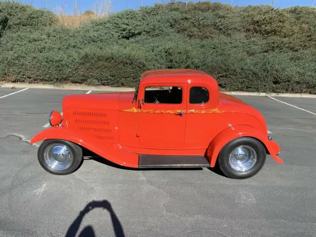 1932 ford custom hotrod 10560 miles red sedan automatic