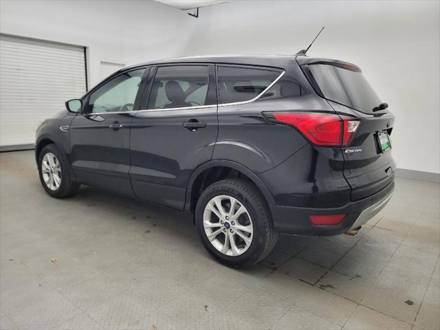 2019 ford escape se