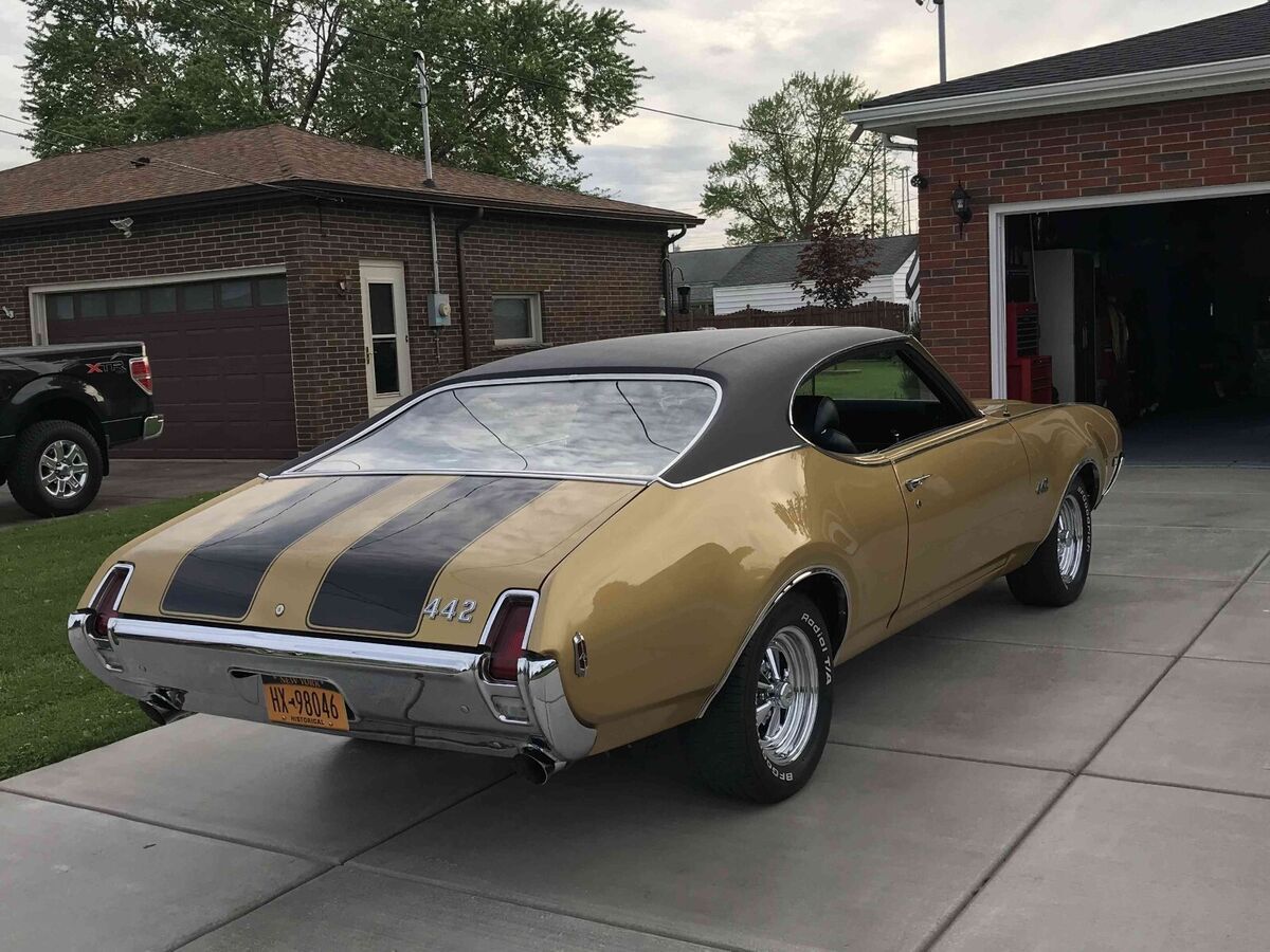 1969 oldsmobile 442 brown