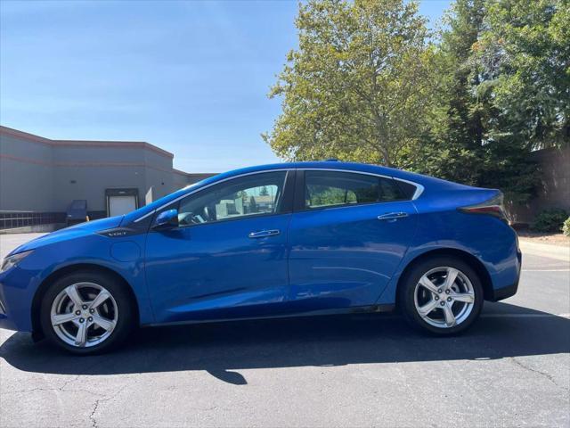 2017 chevrolet volt lt