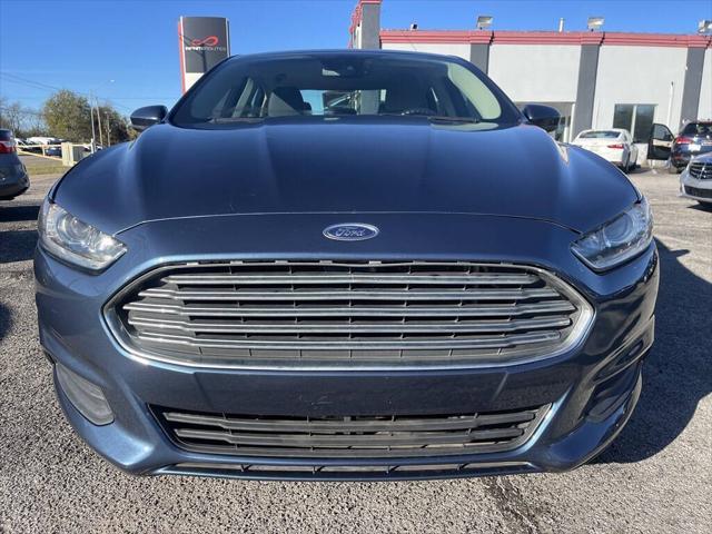2019 ford fusion se