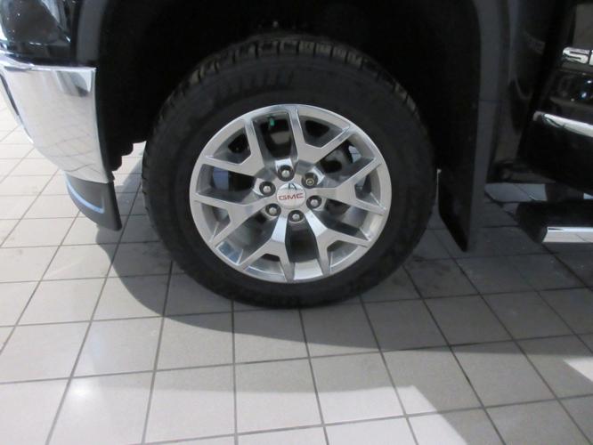 used 2015 gmc sierra 1500 4x4 crew cab slt green bay, wi 54303 for sale in green bay, wisconsin