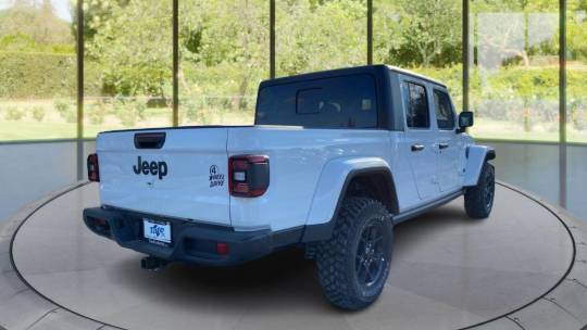 2024 Jeep Gladiator