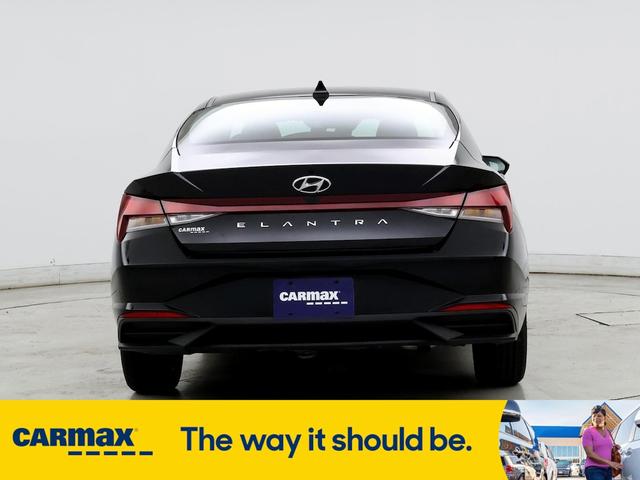 2022 hyundai elantra sel
