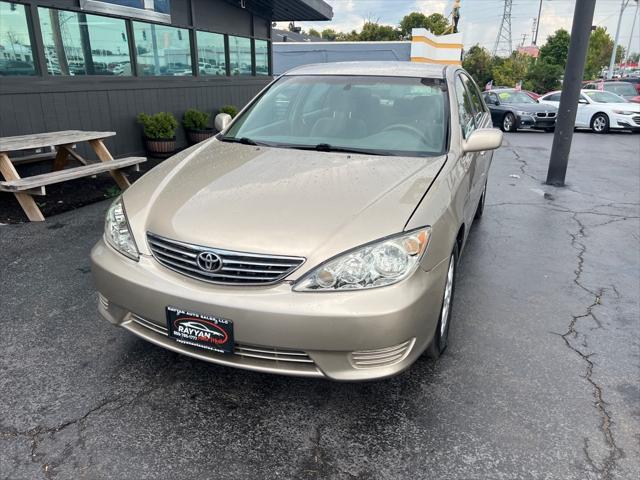 2005 toyota camry le