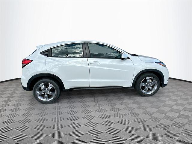 2022 honda hr-v lx