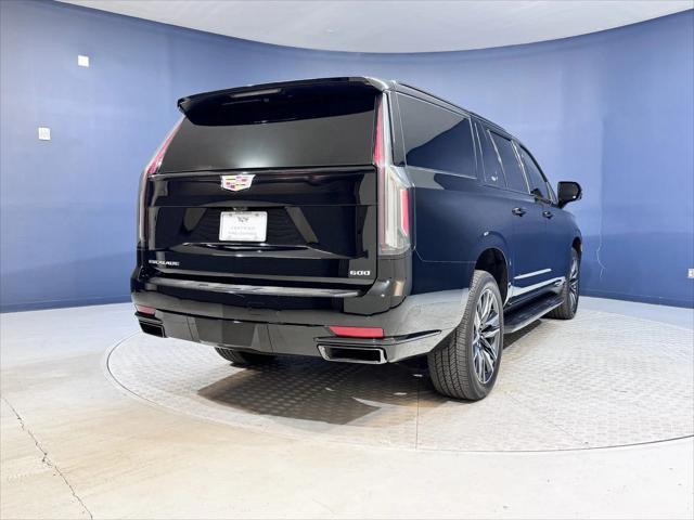 2022 cadillac escalade esv sport