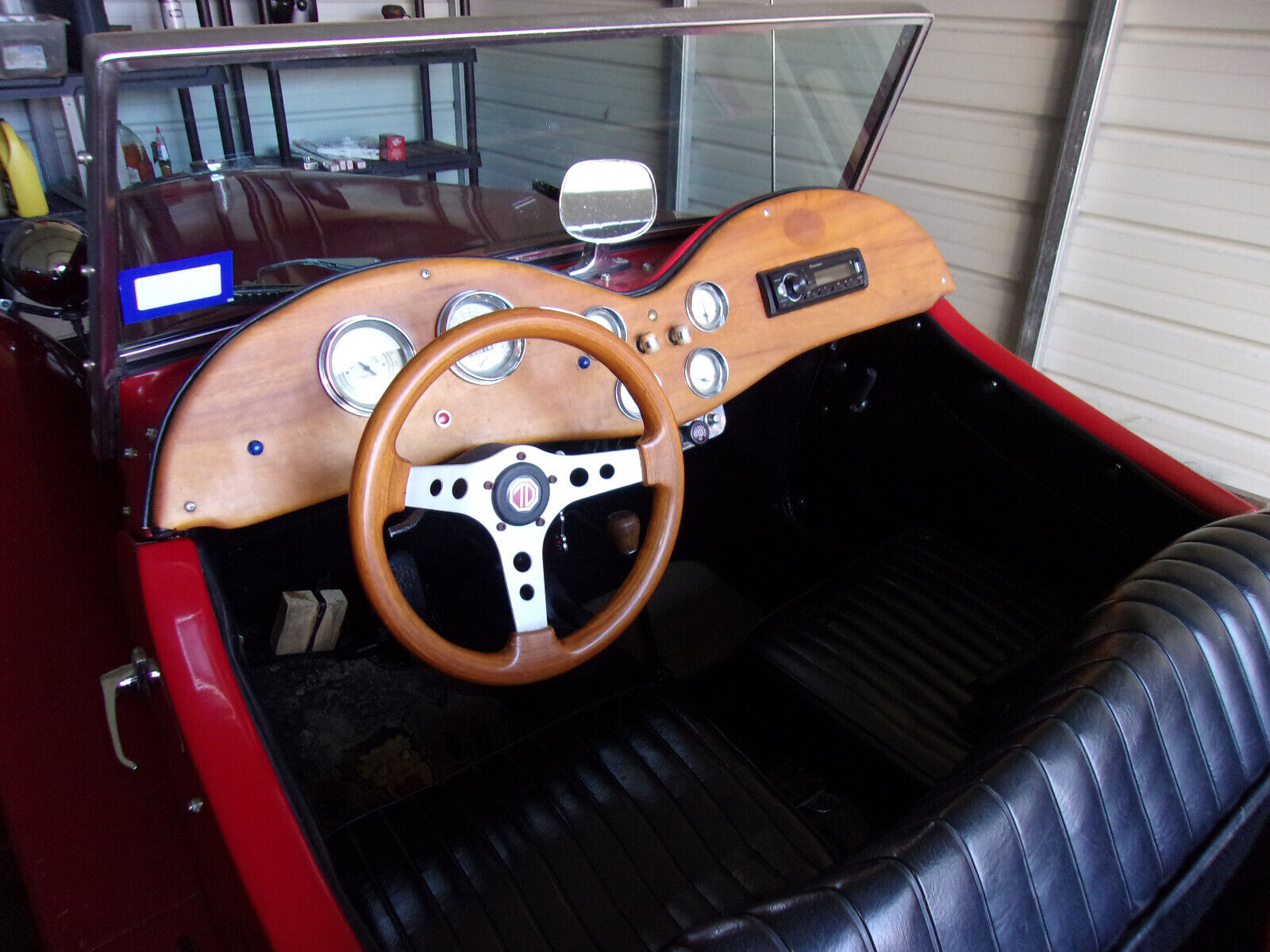 1952 mg other