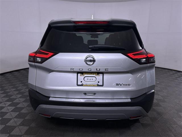 2021 nissan rogue sv