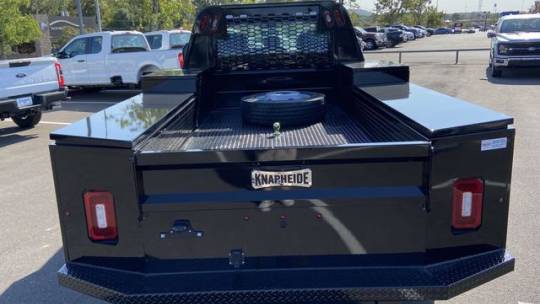new 2024 ford super duty f-550 chassis cab xl 4wd crew cab 179" wb 60" ca