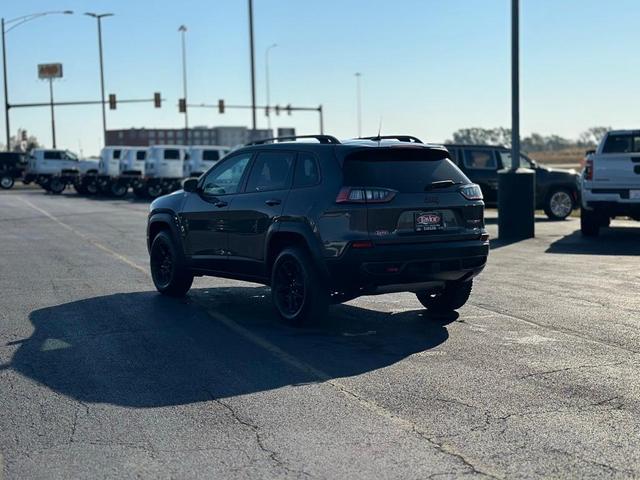 2021 jeep cherokee trailhawk
