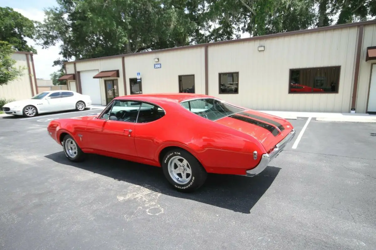 1968 oldsmobile cutlass nice!