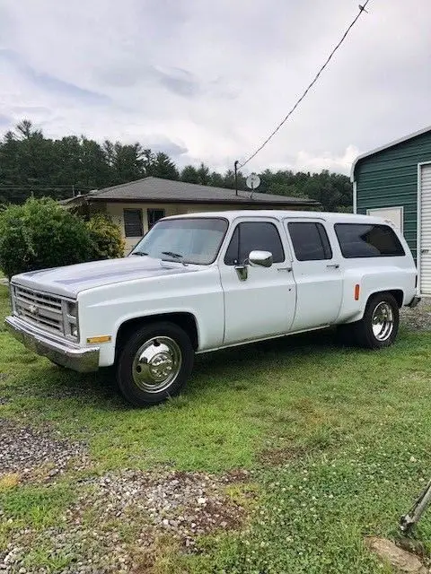 1987 chevrolet c30 suburban dually