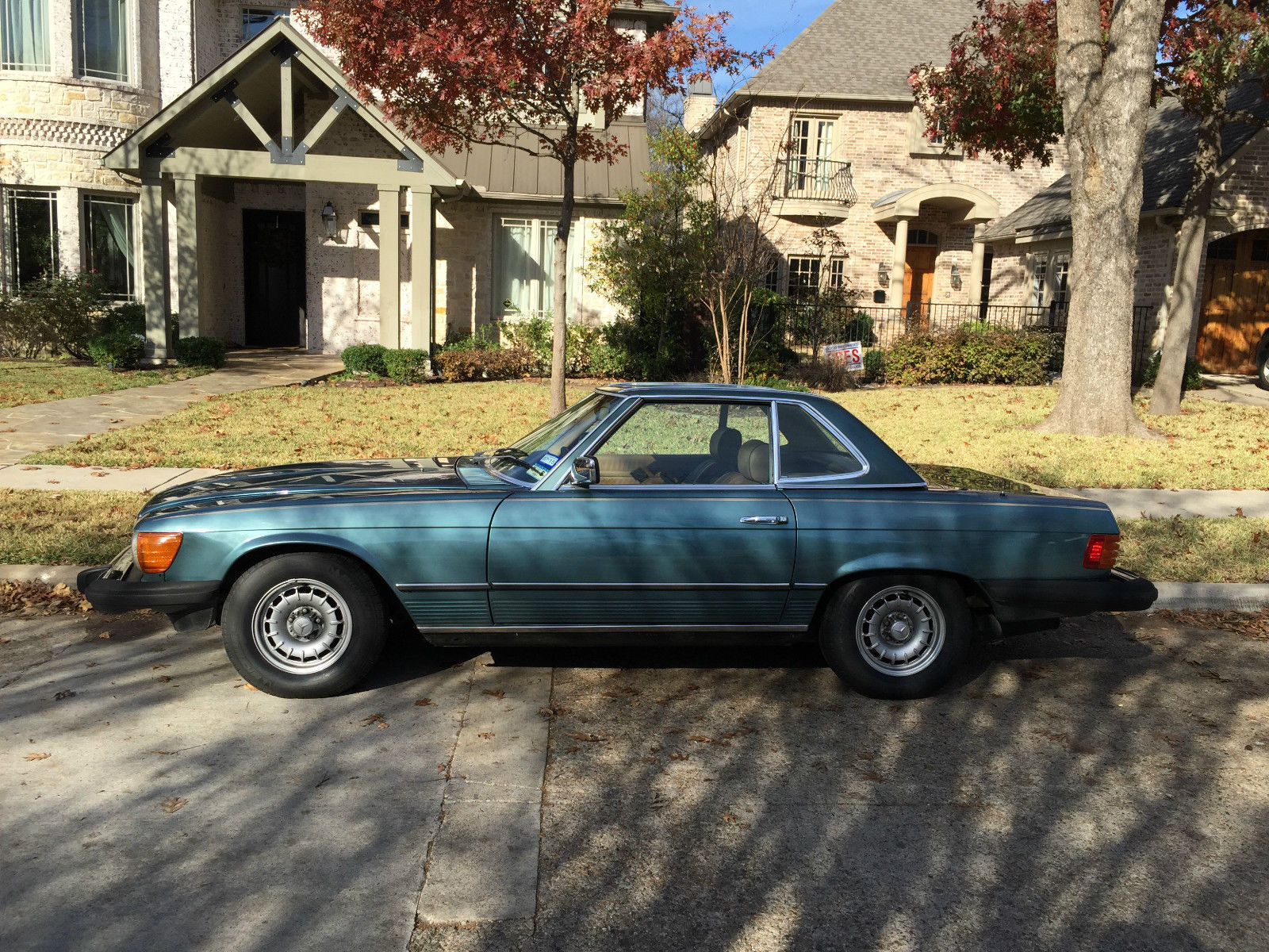 1985 mercedes-benz 380sl base convertible 2-door 3.8l