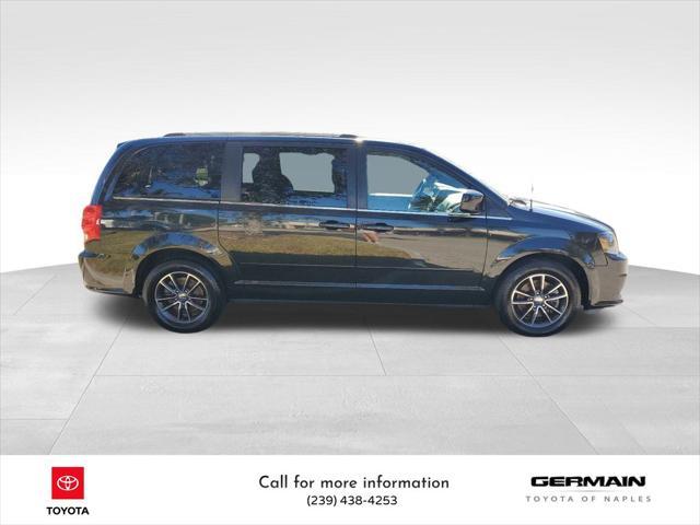 2017 dodge grand caravan sxt