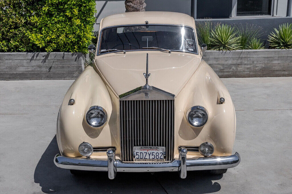 1956 rolls-royce silver cloud right-hand-drive