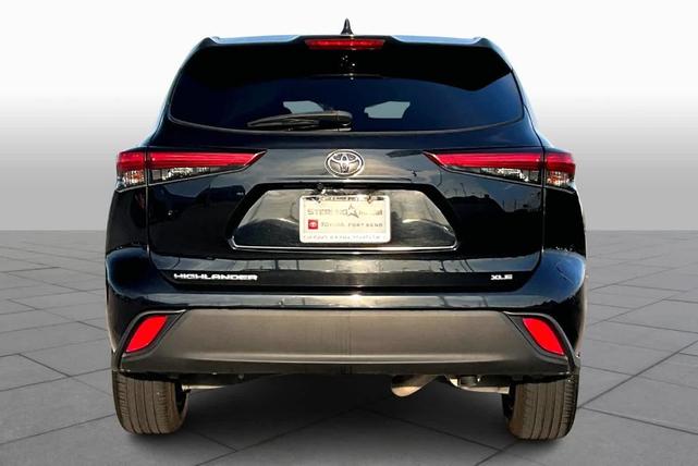 2021 toyota highlander xle
