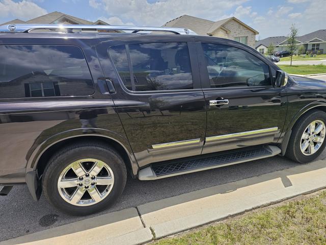 2011 nissan armada platinum