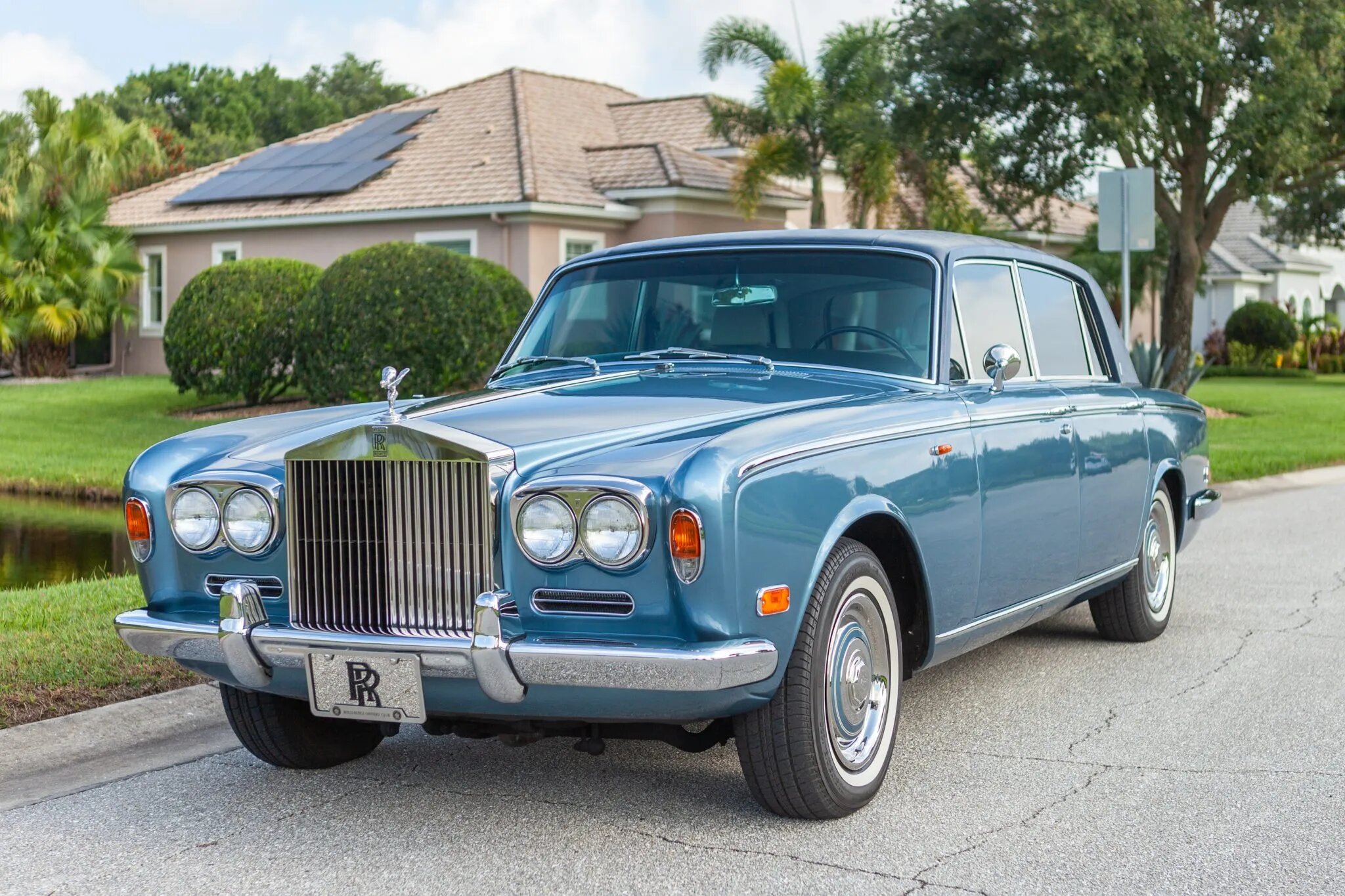 rolls-royce silver shadow