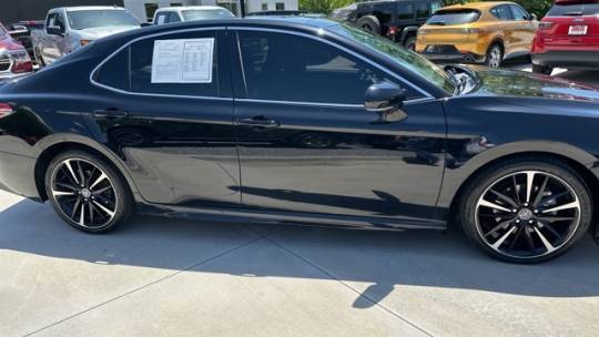 2020 Toyota Camry xse v6