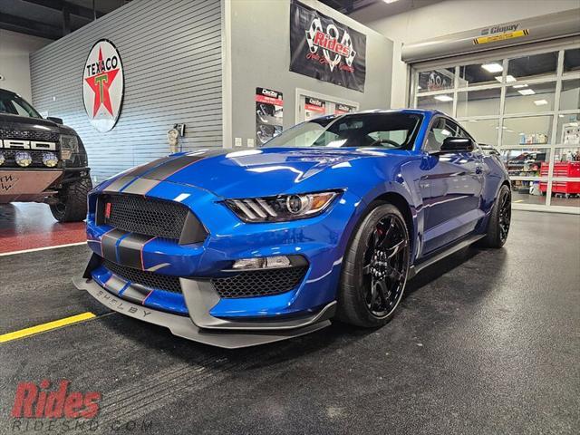 2017 ford shelby gt350 base