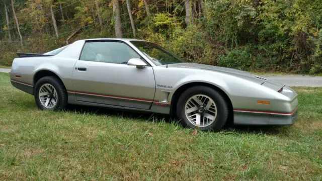 1985 pontaic firebird trans-am