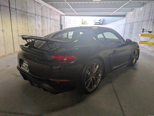 2021 porsche 718 cayman gt4