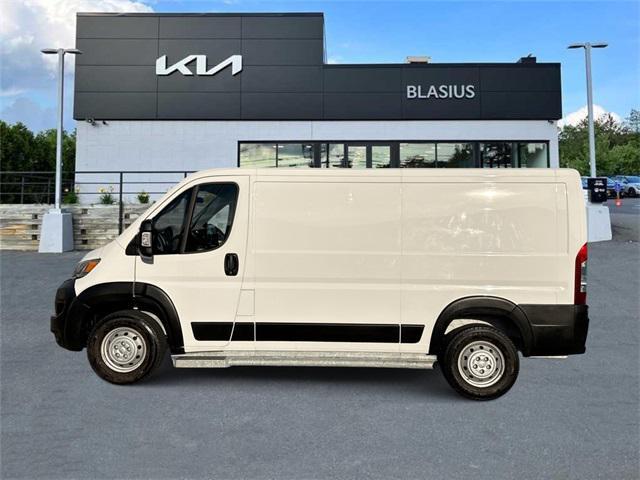 2023 ram promaster 2500 base