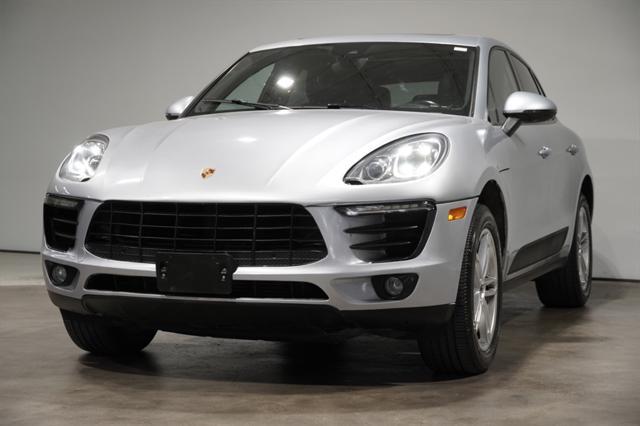 2017 porsche macan base