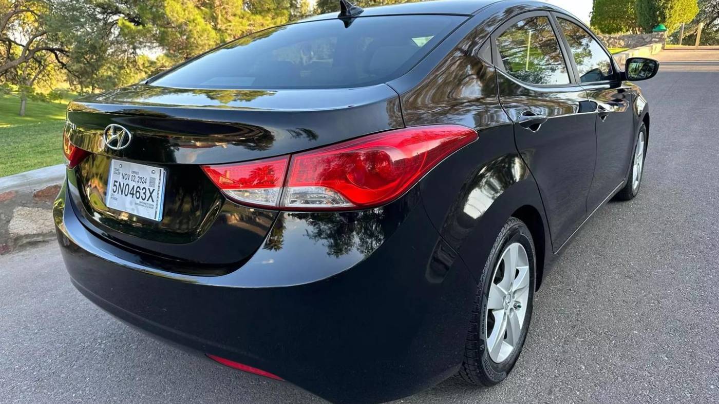 2012 hyundai elantra gls