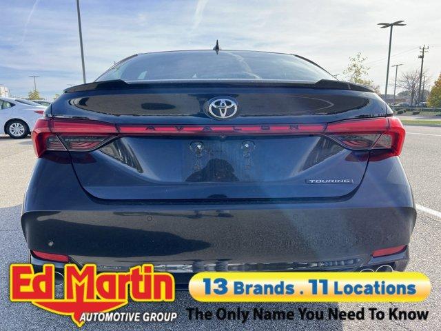 2022 toyota avalon touring