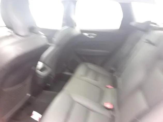 2024 volvo xc60 b5 plus dark theme