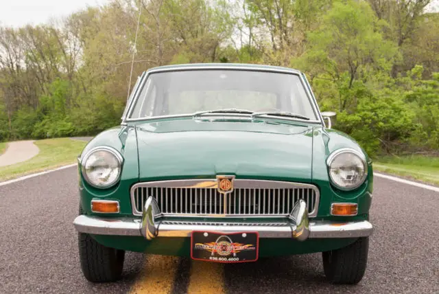 1968 mgb gt coupe,rare mgb gt model,dual su carburetors,4-speed manual