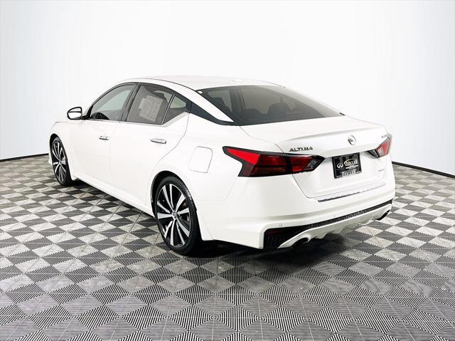 2019 nissan altima 2.0 platinum