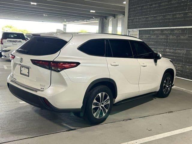 2021 toyota highlander xle in hialeah, florida