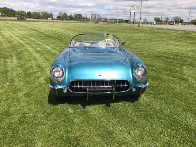 1954 chevrolet corvette pennant blue