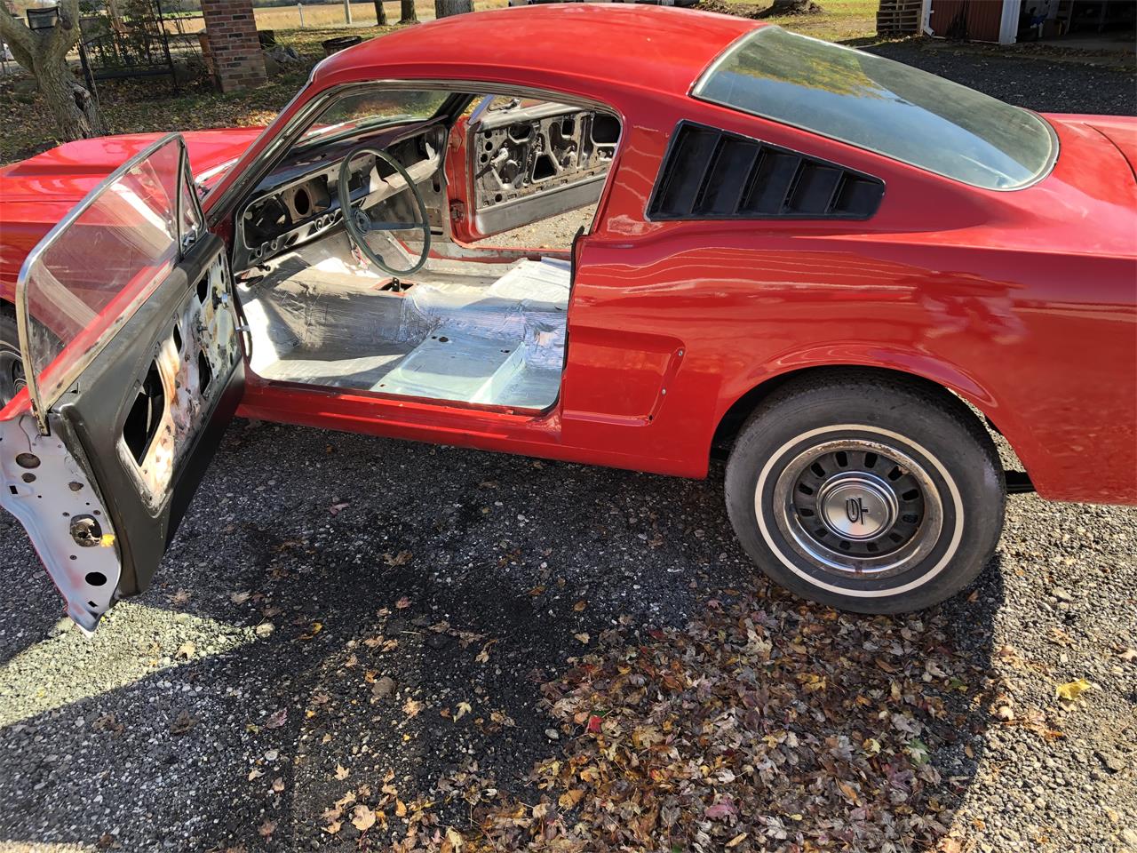 1965 ford mustang