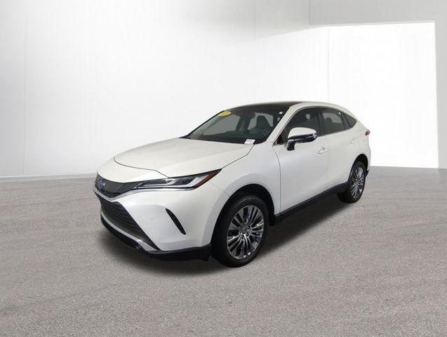2022 toyota venza le