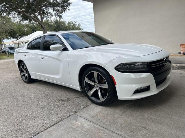 2017 dodge charger sxt