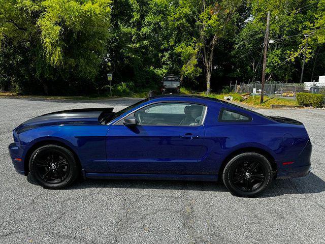 2013 ford mustang v6 premium