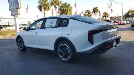 2025 Kia K4