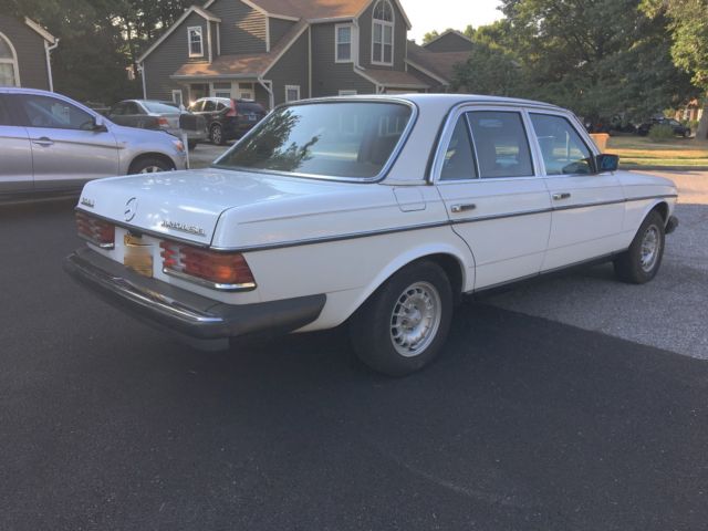 300d low original miles one owner dealer maintained garaged excellent condition