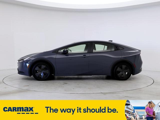2023 toyota prius le
