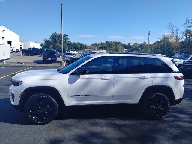 2024 jeep grand cherokee laredo