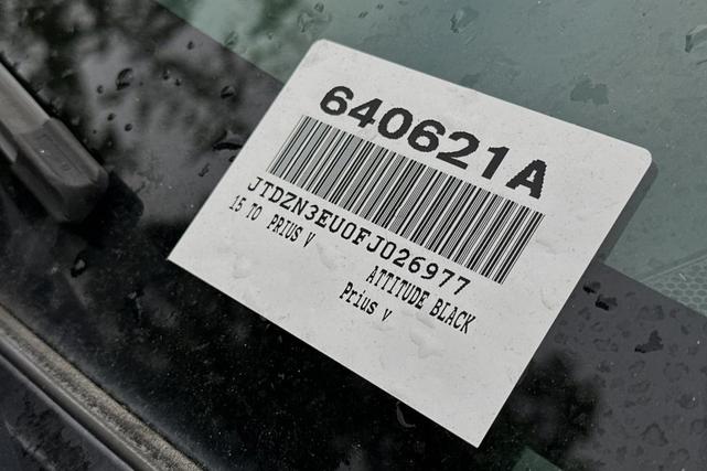 2015 toyota prius v five