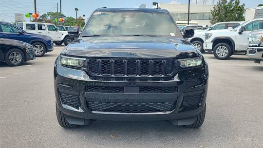 2024 Jeep alt