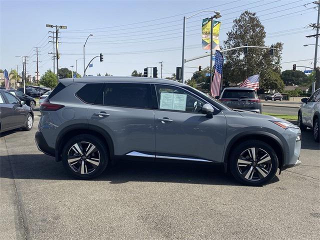 2022 nissan rogue platinum