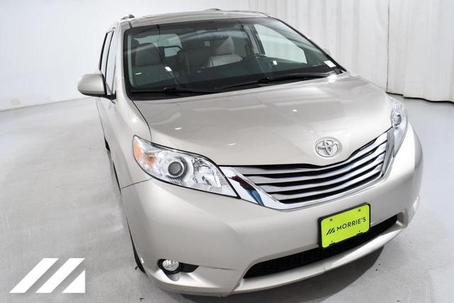 2017 toyota sienna xle