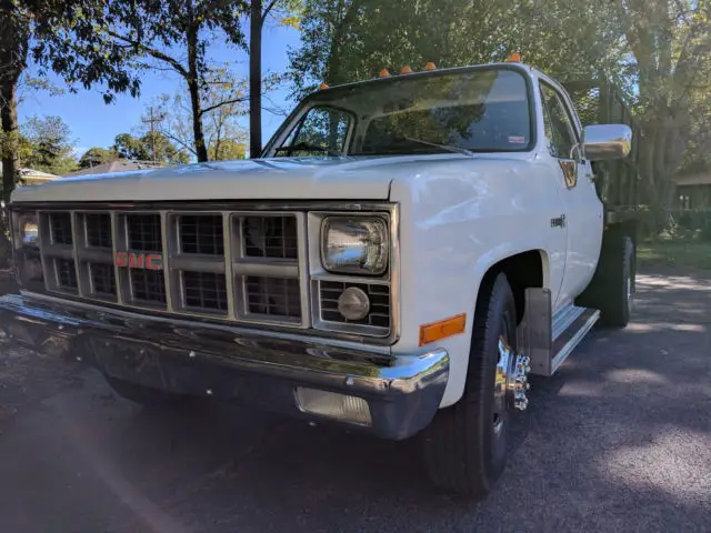 beautifully restored 1981 gmc c3500 4x2 dump truck nr!