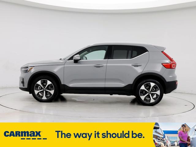 2024 volvo xc40 b5 plus bright theme